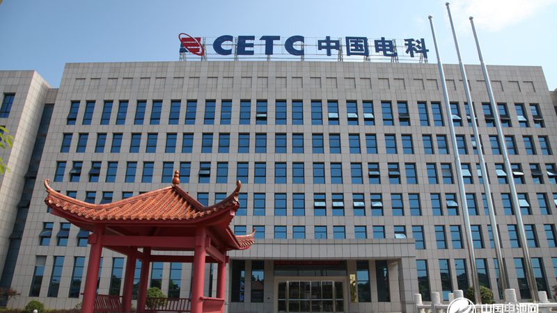 电子科技公司定制开发的利与弊：深入解析