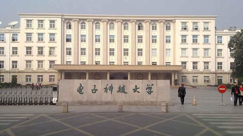 芯片定制开发周期：揭秘影响与优化策略