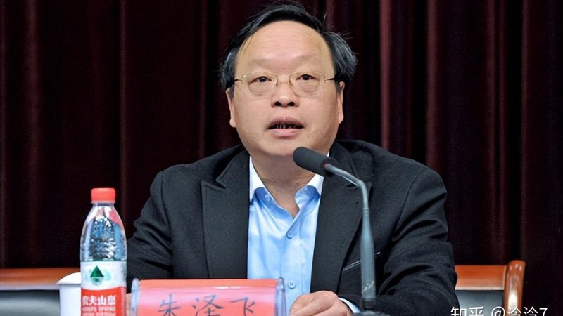 电路板孔径大小：揭秘其重要性及选择标准