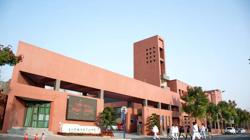 成都电子抗干扰设计定制服务：揭秘抗干扰技术在现代电子设备中的应用
