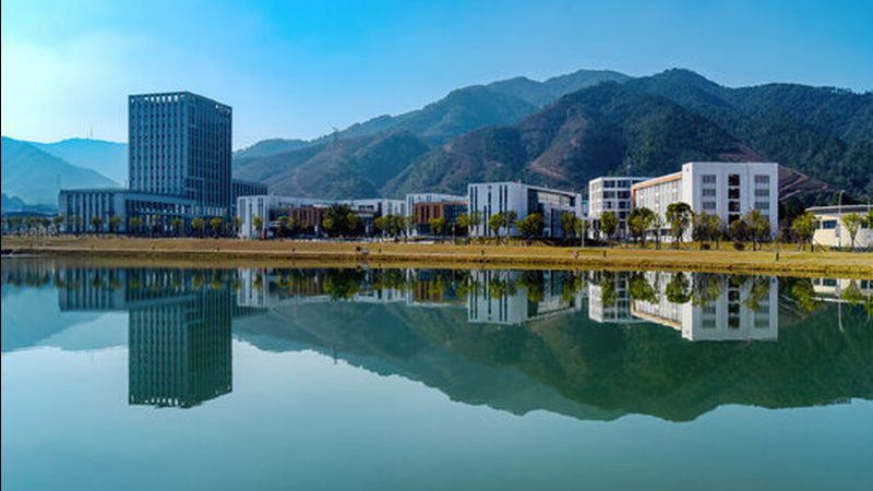 正确判断发光二极管正负极：关键步骤解析**